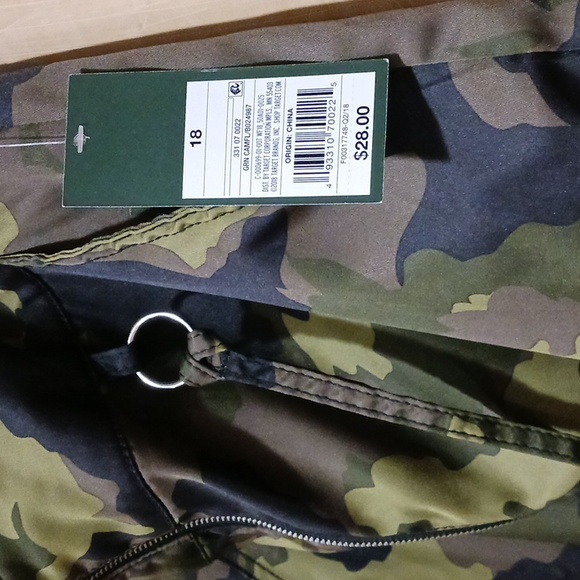 Pants - Picture 3 of 3